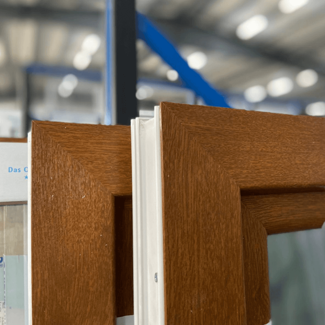 Fenêtre PVC imitation bois