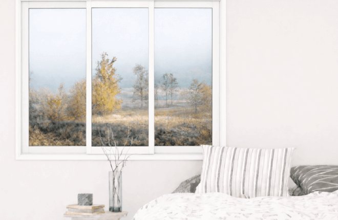 Fenêtre coulissante PVC 3 vantaux blanche